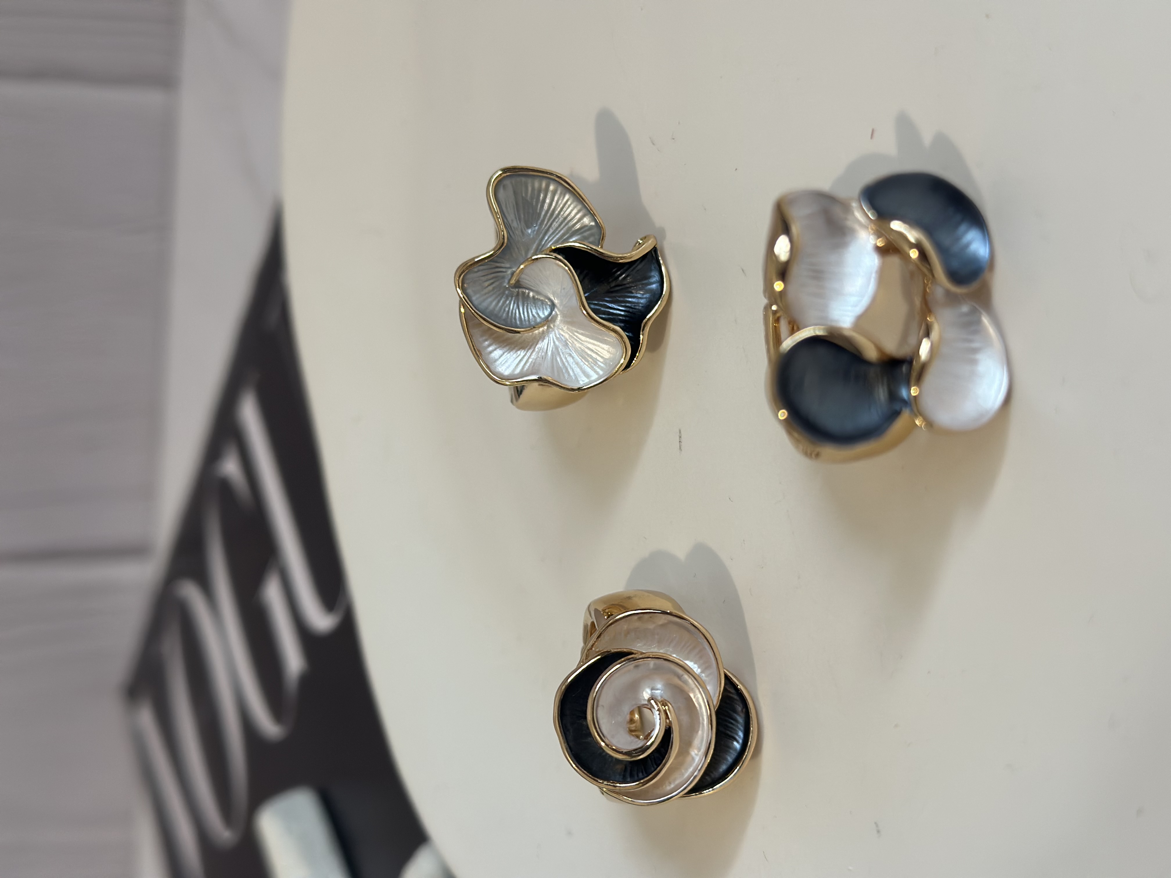 انگشتر میناکاری سورمه ای سفید کشی