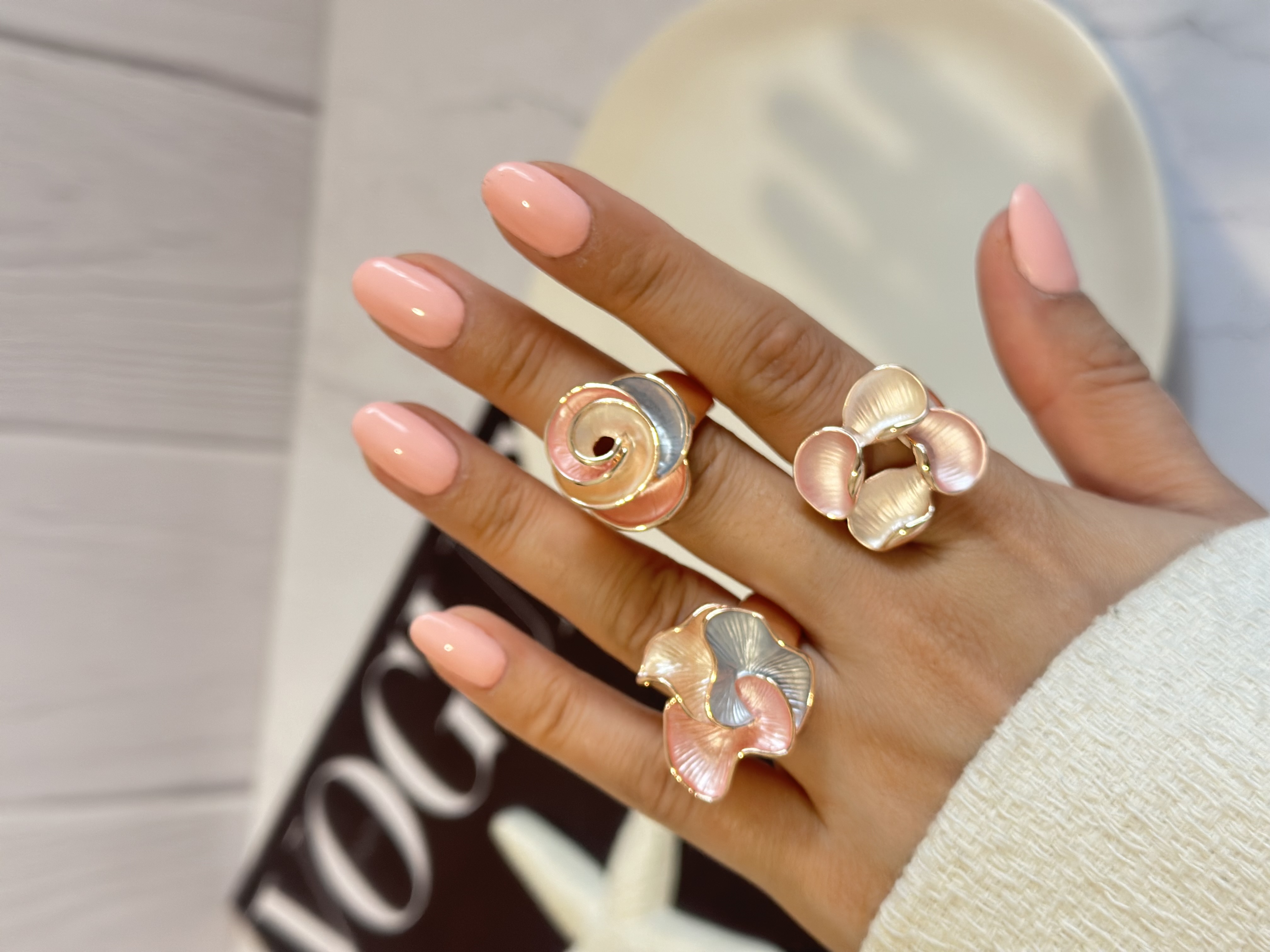 انگشتر کشی میناکاری صورتی