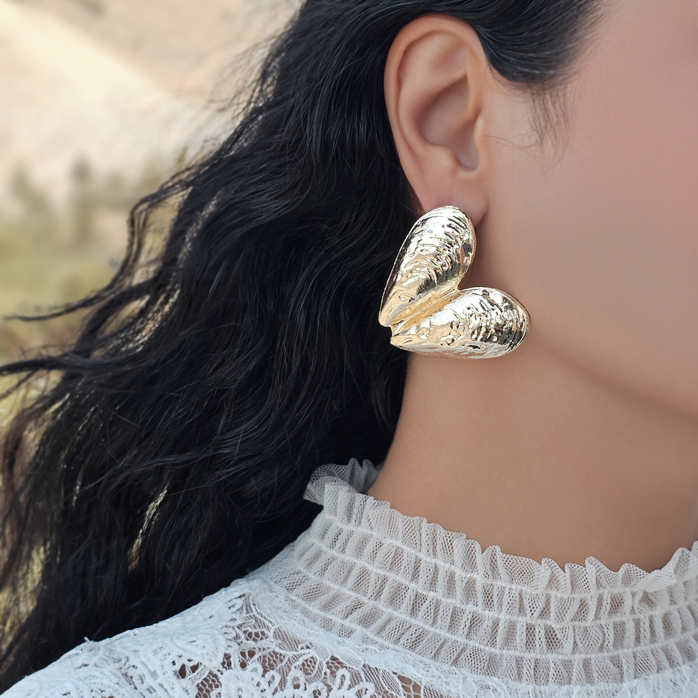 گوشواره زنانه قلب ورشو‌طلایی