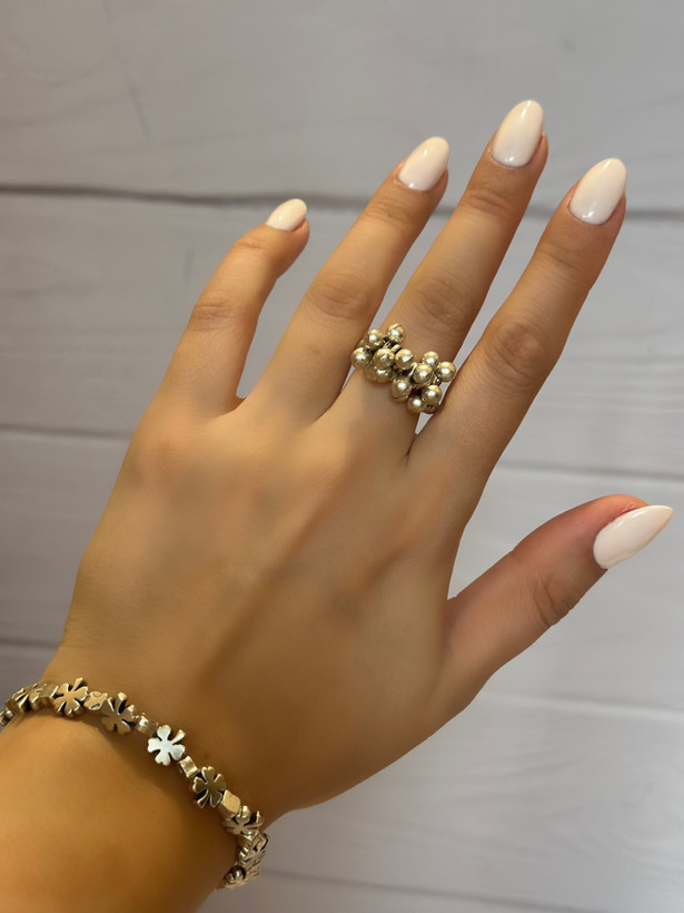 دستبند زنانه ورشو کشی ظریف طرح گل