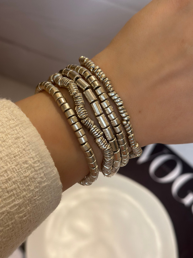 دستبند زنانه خاص و زیبا