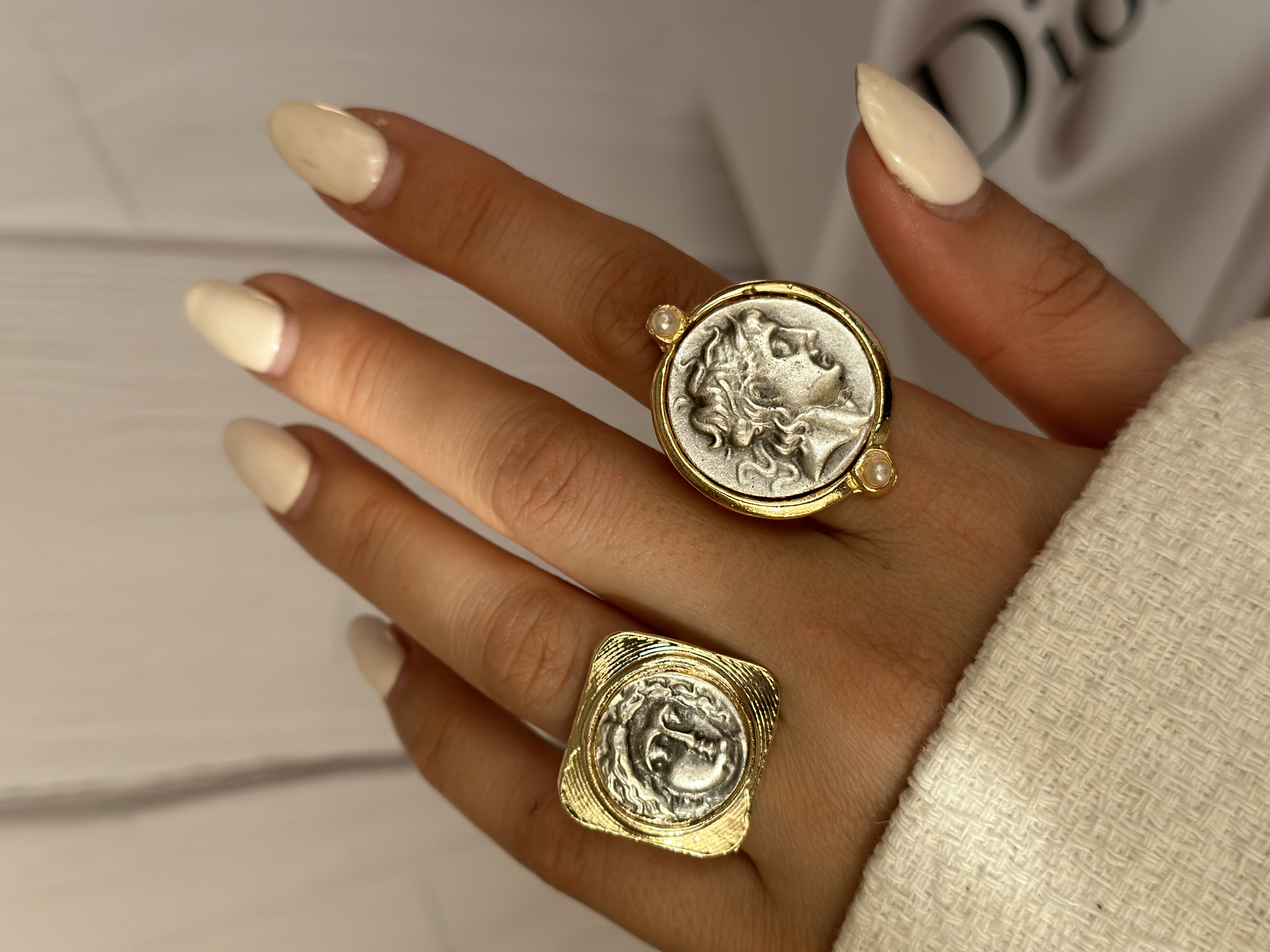 انگشتر زنانه ورشو‌طلایی سکه