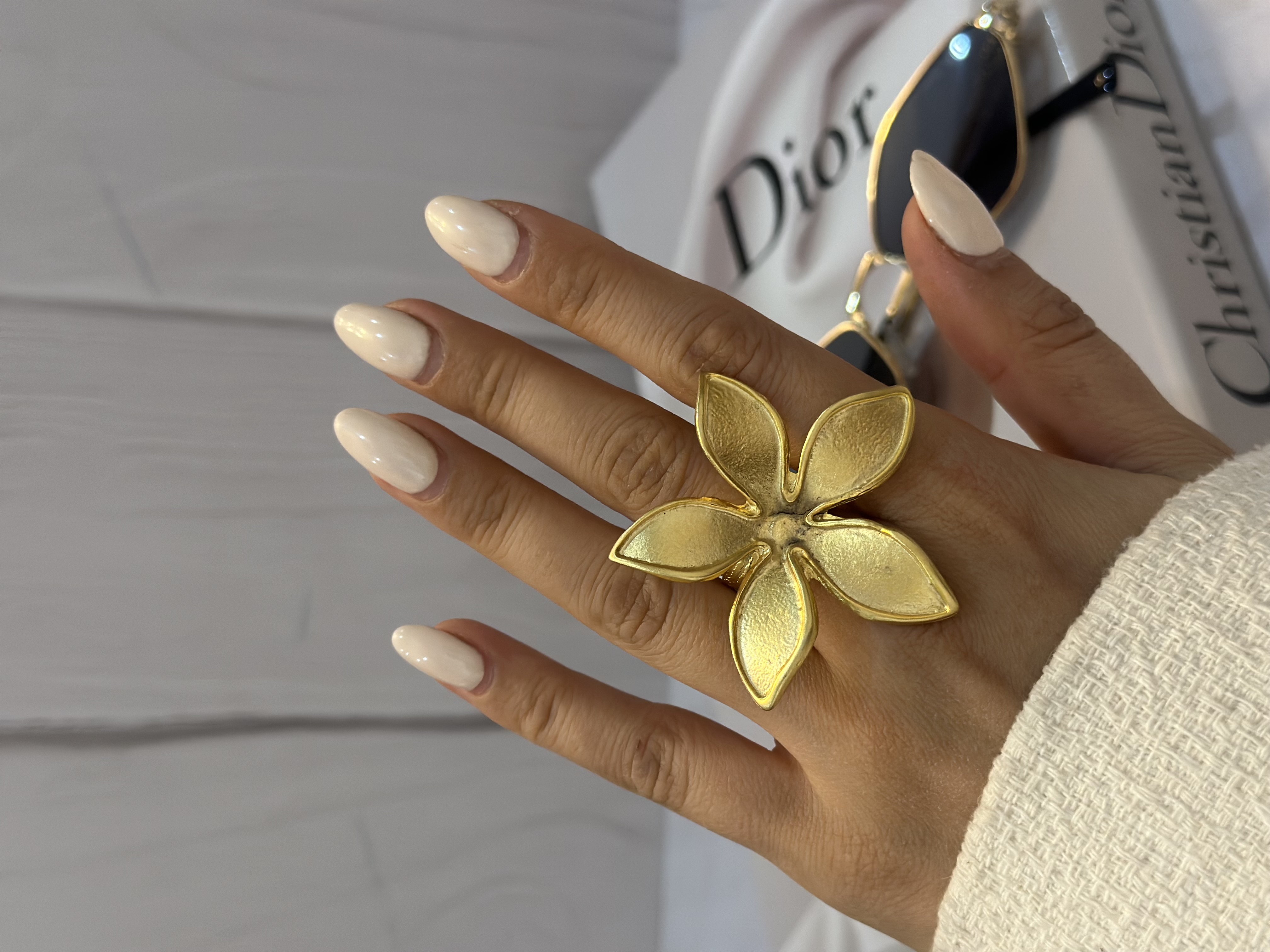 انگشتر زنانه ورشو‌طلایی طرح متنوع