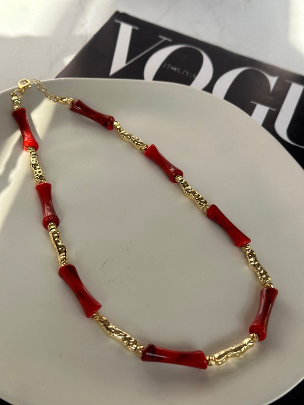 گردنبند زنانه ظریف قرمز و طلایی