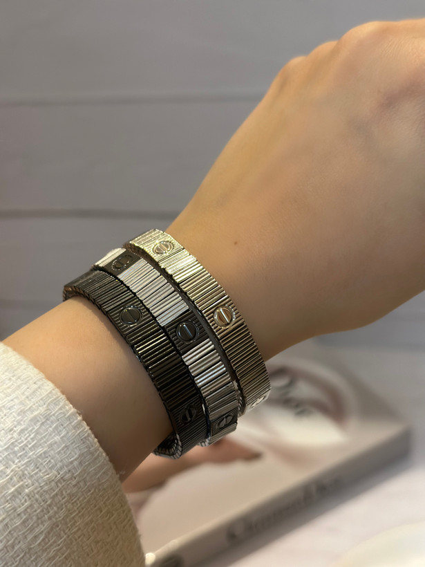 دستبند کارتیه آنلیمیتد لاو استیل