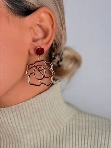 گوشواره گل بزرگ میناکاری زرشکی