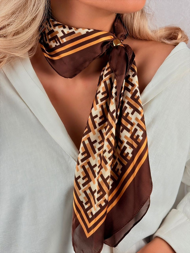 مینی اسکارف طرح فندی