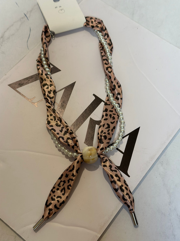 گردنبند زنانه پلنگی و مروارید