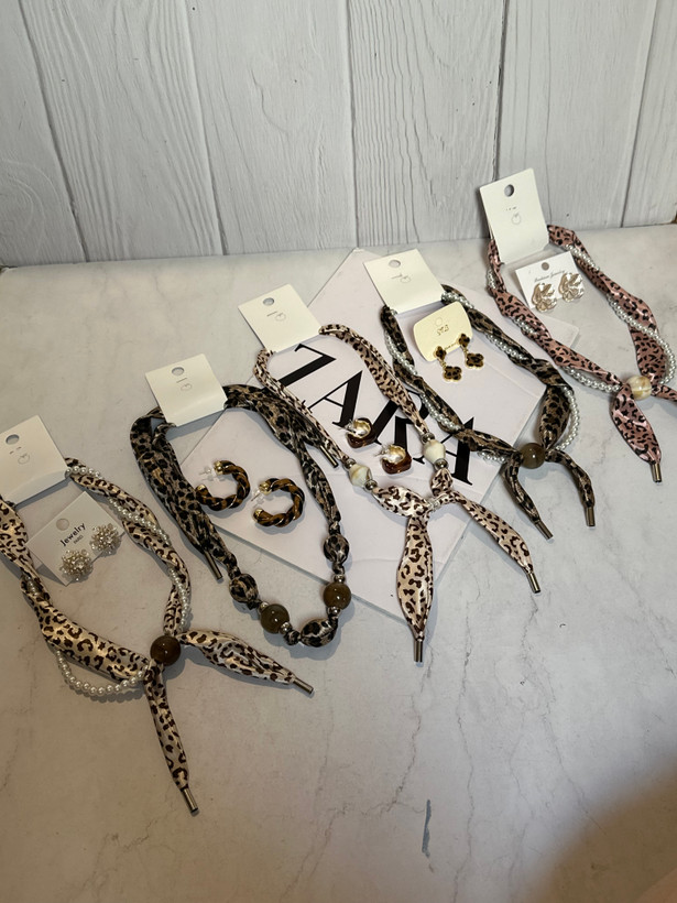 گردنبند پارچه ای تُرک پلنگی